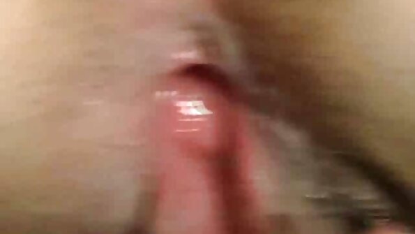 పెద్ద గాడిదతో రాచెల్ స్టార్ తన పొరుగువారితో ఉద్వేగభరితమైన లైంగిక సంబంధం కలిగి ఉంది